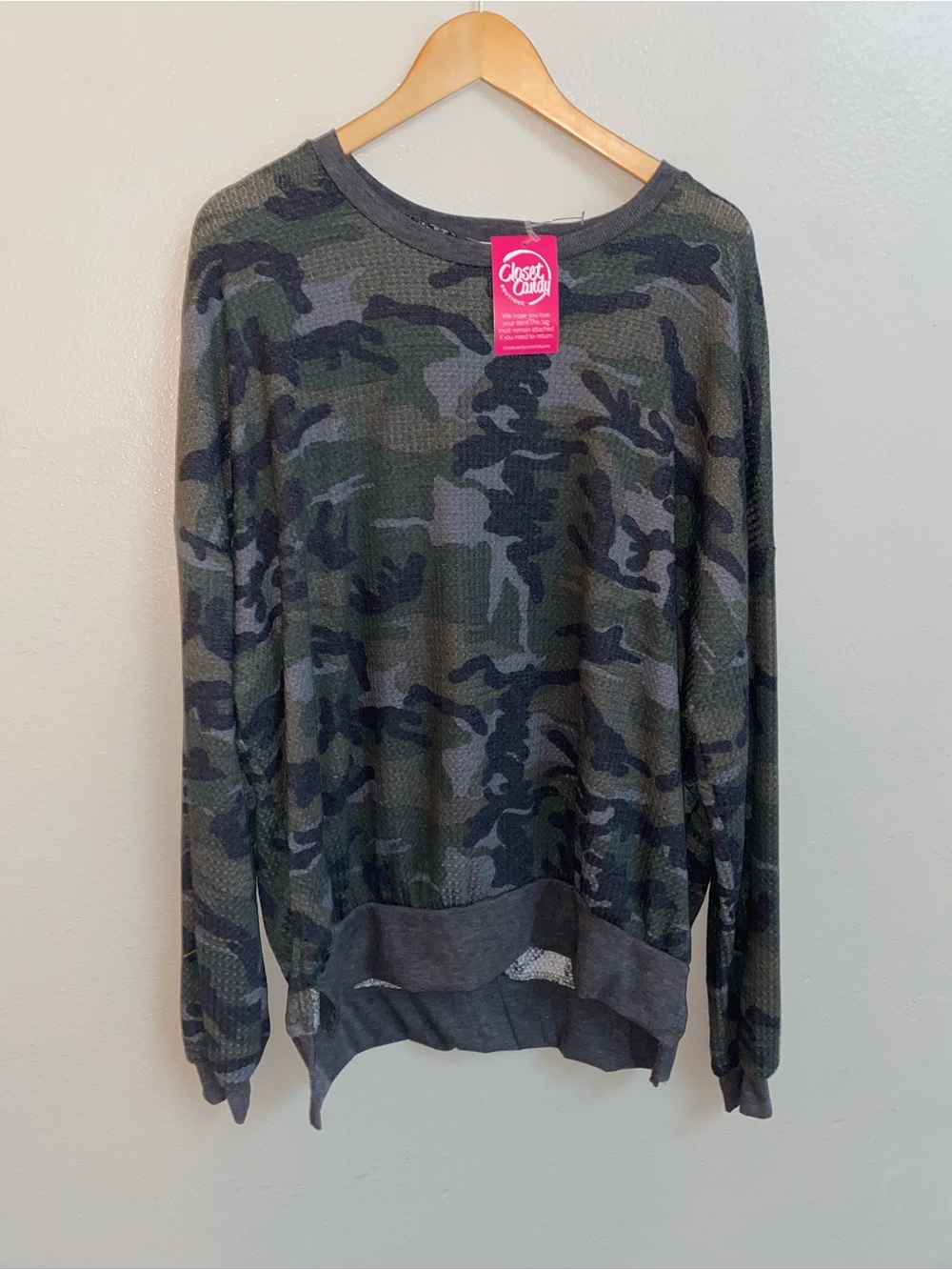 NWT Closet Candy Boutique Fantastic Fawn Oversized Camo Waffle Knit Top Size M